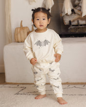Load image into Gallery viewer, Relaxed Sweatshirt | Baby Bats
