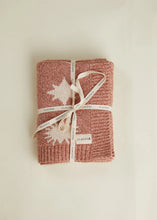 Load image into Gallery viewer, Cozmo Russet Blanket