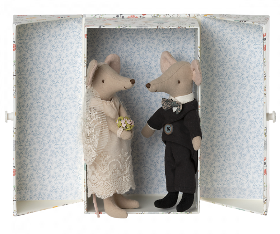 Wedding Mice | Couple in Box