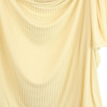 Load image into Gallery viewer, Stretch Swaddle | Birdie
