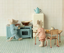 Load image into Gallery viewer, Mouse Kitchen | Blue
