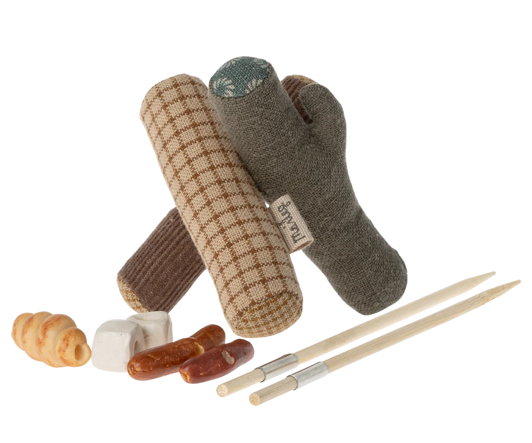 Mouse Bonfire Set