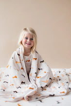 Load image into Gallery viewer, Toddler Blanket 1.0 | Dachshund
