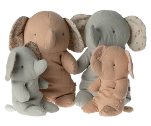 Safari Friends, Medium Elephant | Iron Grey