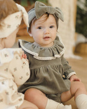 Load image into Gallery viewer, Velour Bow Headband | Forest

