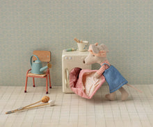 Load image into Gallery viewer, Hiker Mouse | Big Sister
