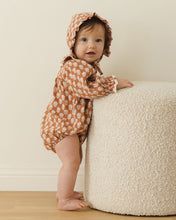 Load image into Gallery viewer, Woven Ruffle Bonnet | Holiday Fleur
