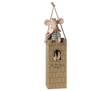 Load image into Gallery viewer, King Mouse | Dad
