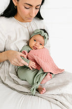 Load image into Gallery viewer, Bow Headband | Marley
