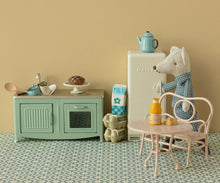 Load image into Gallery viewer, Mouse Kitchen | Mint
