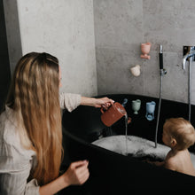 Load image into Gallery viewer, Pour and Play Bath Set
