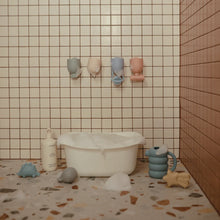Load image into Gallery viewer, Pour and Play Bath Set
