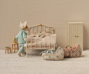 Vintage Mouse Bed | Off White