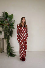 Load image into Gallery viewer, Women's Button Up Lounge Set | Vintage Santa

