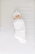 Load image into Gallery viewer, Stretch Swaddle | Wren
